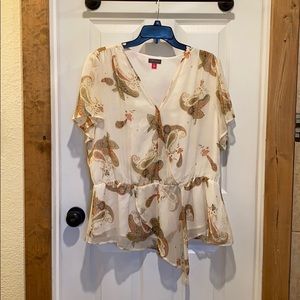 Vince Camuto XL paisley pattern blouse